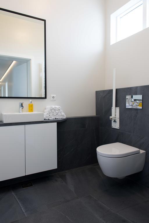 Graystone Guesthouse Sandgerði Dış mekan fotoğraf