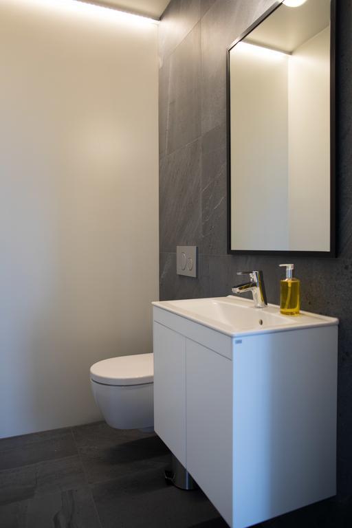 Graystone Guesthouse Sandgerði Dış mekan fotoğraf